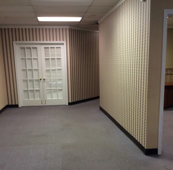 More Photos Of 2100 Poinsett Hwy, Greenville General Retail For Sale