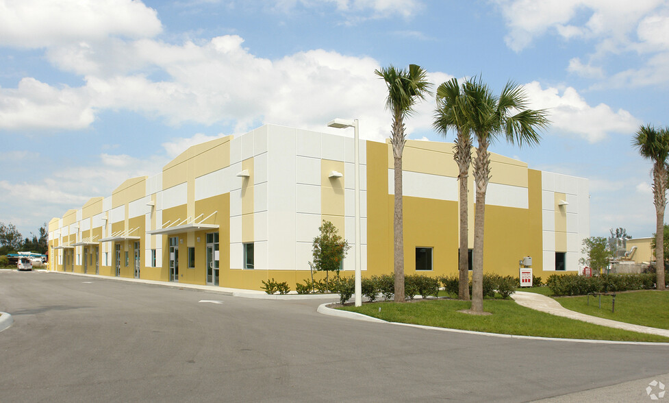 Primary Photo Of 1669 SE South Niemeyer Cir, Port Saint Lucie Warehouse For Lease