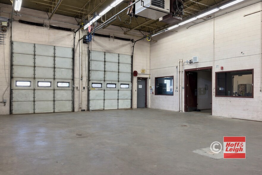 More Photos Of 1490 E 191st St, Euclid Light Manufacturing For Sale