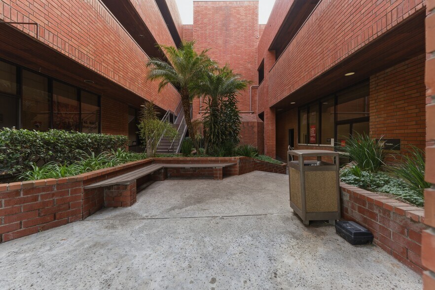 More Photos Of 7200-7202 Greenleaf Ave, Whittier Office For Sale