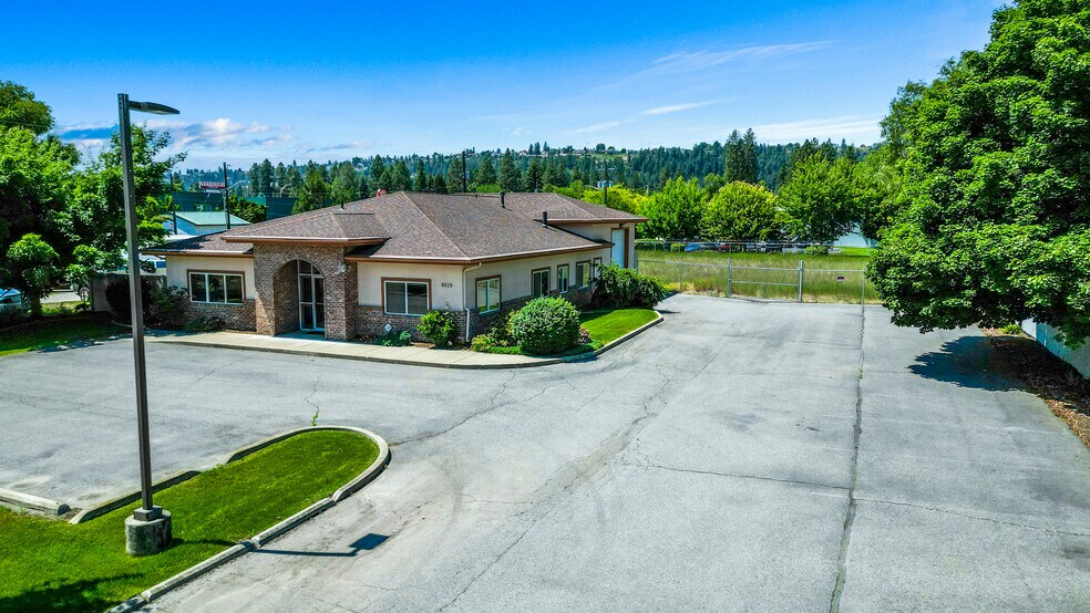 More Photos Of 9629 N Colfax Rd, Spokane Office For Sale
