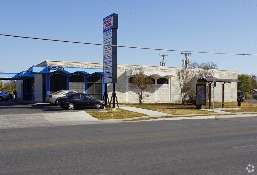 More Photos Of 2402-2406 Commercial Ave, San Antonio Medical For Sale