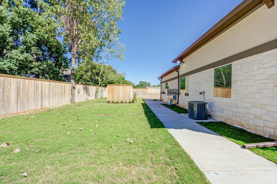 More Photos Of 17154 N Eldridge Pky, Tomball Medical For Lease