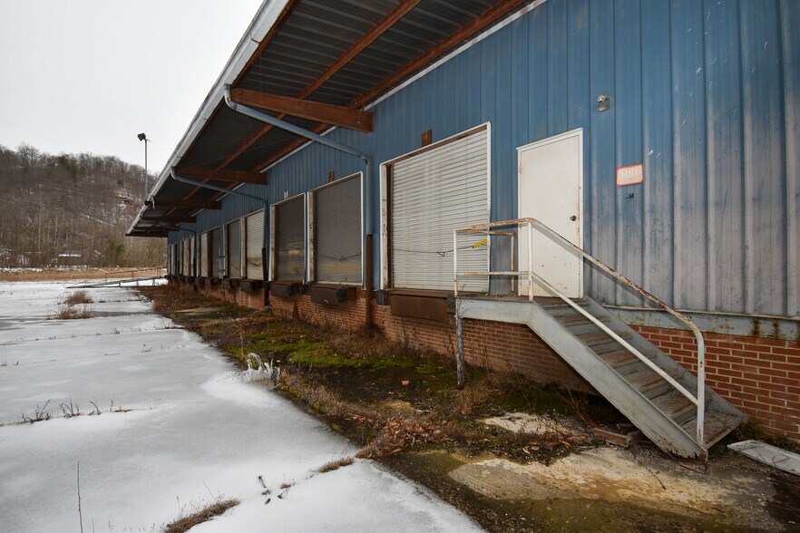 More Photos Of 7260 Ky Route 114, Prestonsburg Warehouse For Sale