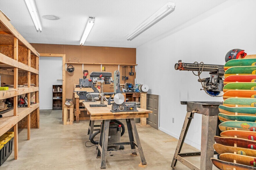 More Photos Of 323 Trevathan St, Rocky Mount Freestanding For Sale