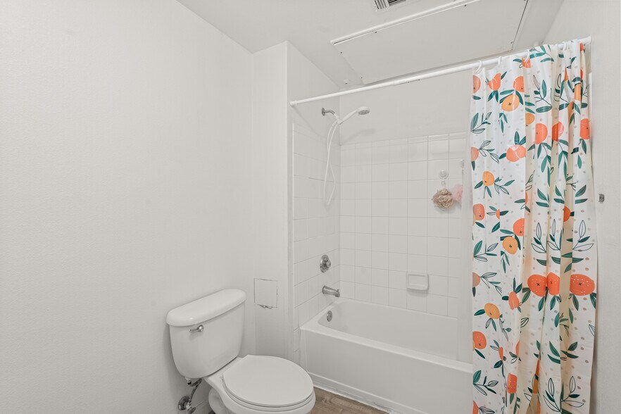 More Photos Of 1500 S Avenue K, Portales Multifamily For Sale