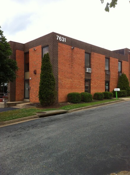 More Photos Of 7631 Fullerton Rd, Springfield Warehouse For Lease