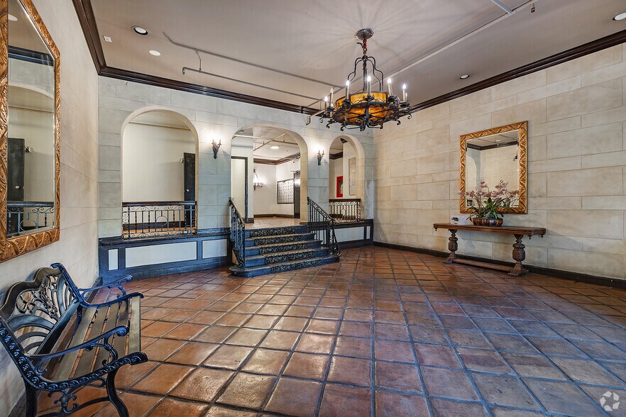 More Photos Of 1843 N Cherokee Ave, Los Angeles Apartments For Sale