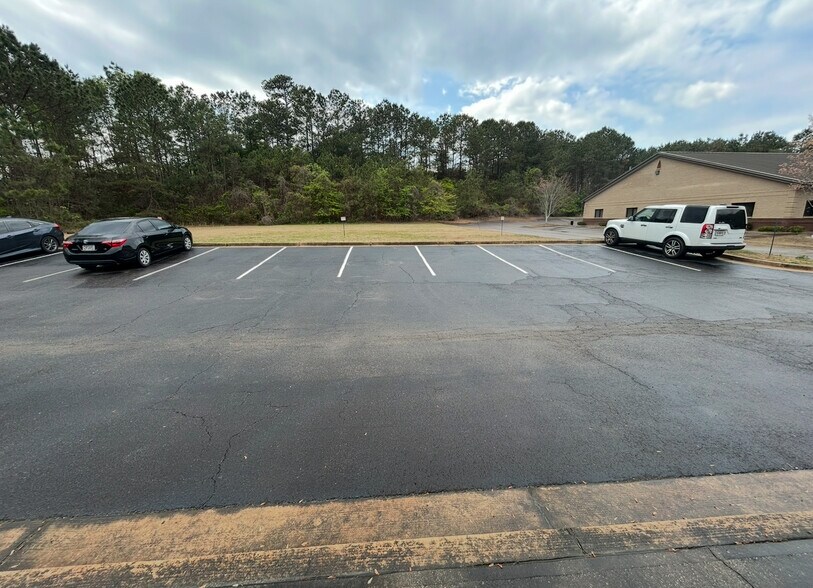 More Photos Of 3030 McEver Rd, Gainesville Medical For Sale