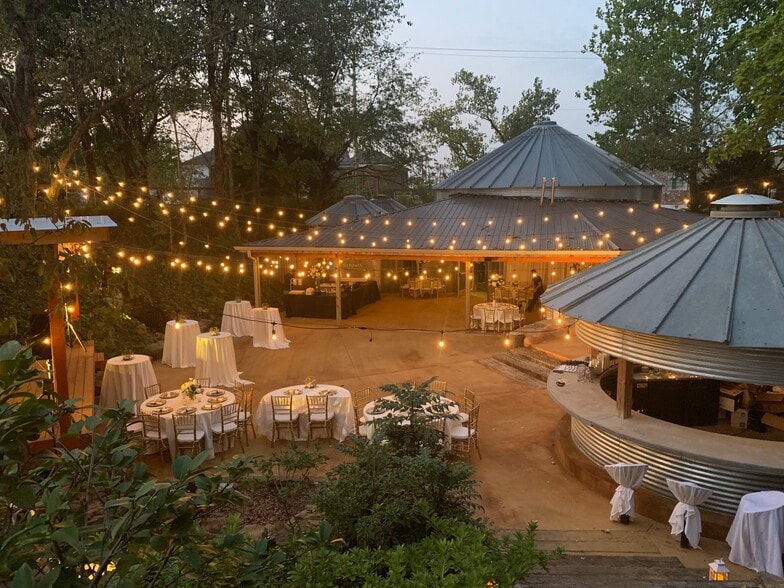 More Photos Of 141 E Carolina Ave, Memphis Restaurant For Sale