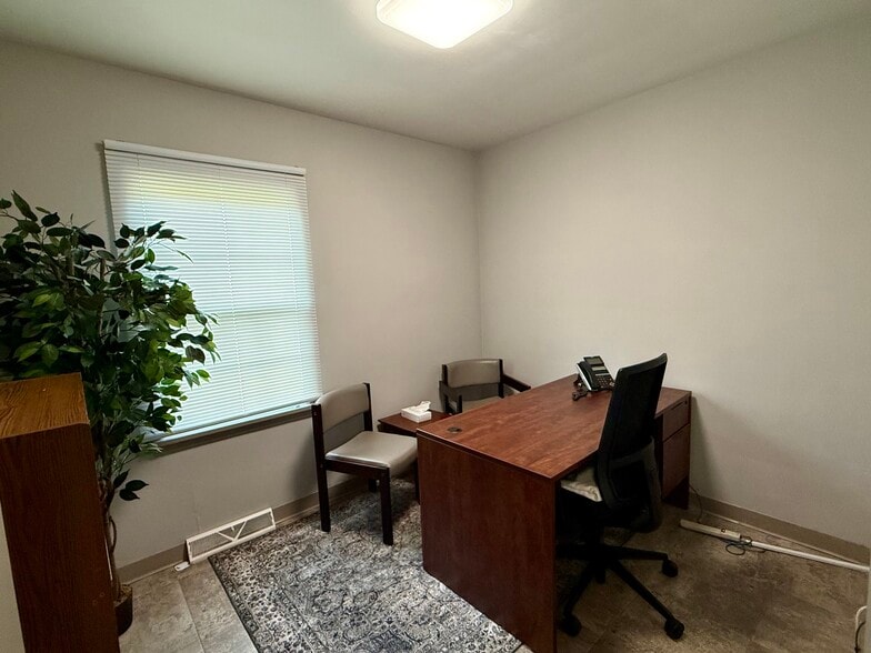 More Photos Of 2894 Center Rd, Poland Office For Sale