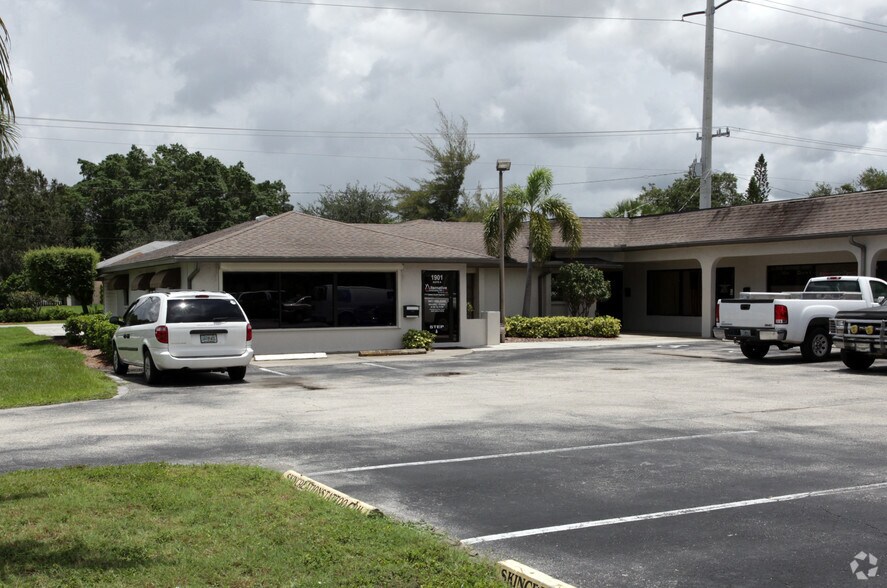 More Photos Of 1901 Tamiami Trl S, Venice General Retail For Lease