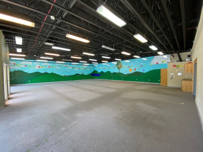 More Photos Of 2835 19th Ave, Forest Grove Storefront Retail Office For Lease