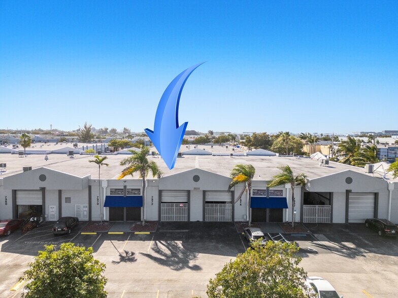 More Photos Of 7370-7384 NW 56th St, Miami Warehouse For Lease