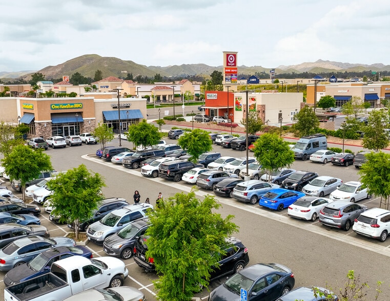 More Photos Of 18310 Collier Ave, Lake Elsinore Restaurant For Sale