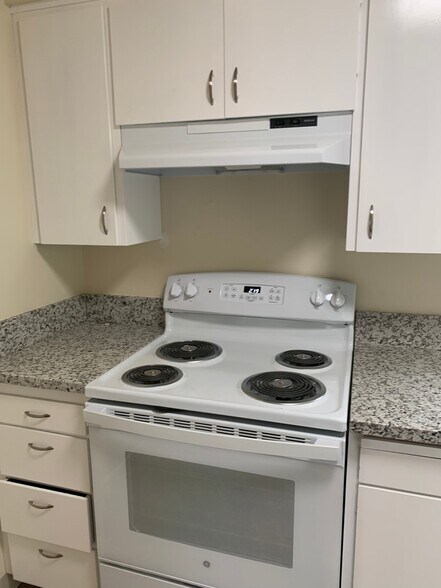 More Photos Of 1250 SW E Ave, Corvallis Apartments For Sale