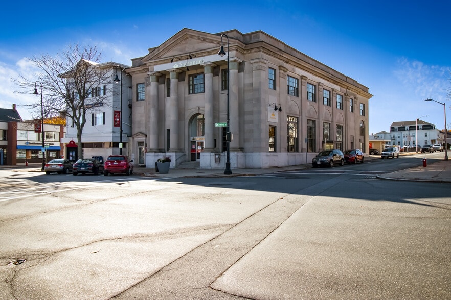 More Photos Of 369 Main St, Wakefield Bank For Sale