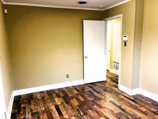 More Photos Of 2915 Chestnut St, Montgomery Office For Sale