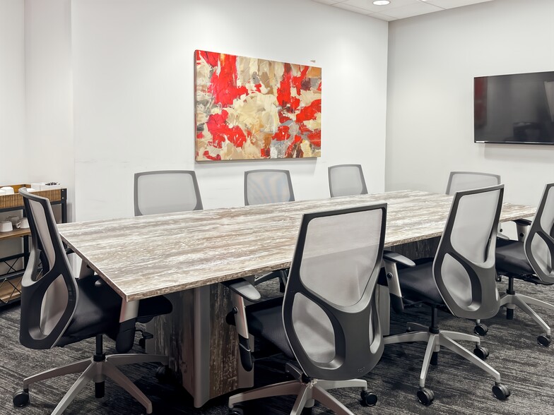 More Photos Of 500 Capitol Mall, Sacramento Coworking Space