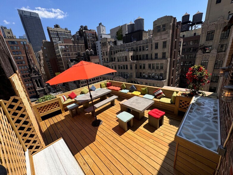 More Photos Of 243 W 30th St, New York Office For Lease