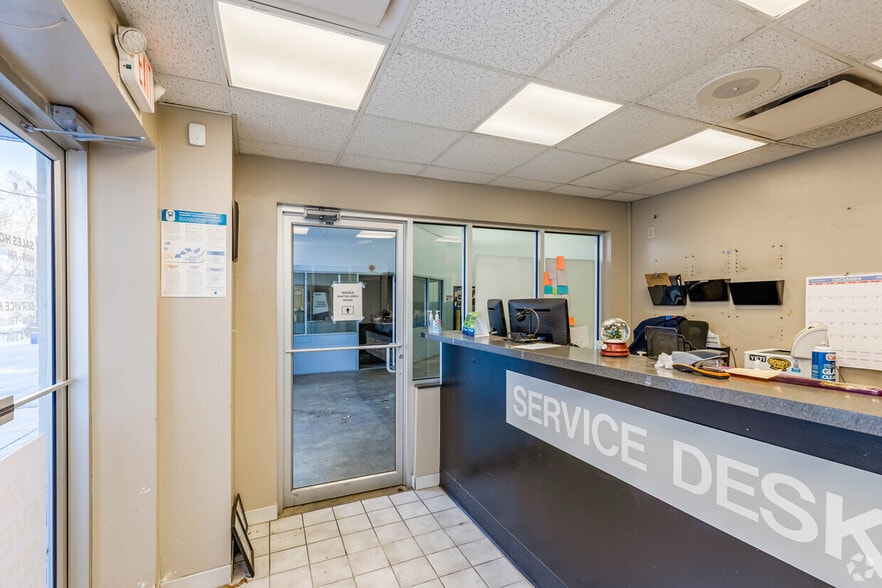 More Photos Of 1561 W Liberty Ave, Pittsburgh Auto Dealership For Lease