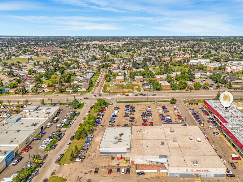 More Photos Of 13408 Fort Rd NW, Edmonton Storefront For Lease