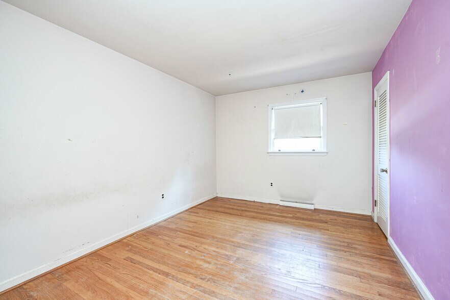 More Photos Of 73 Berlin Cross Keys Rd, Williamstown Specialty For Sale