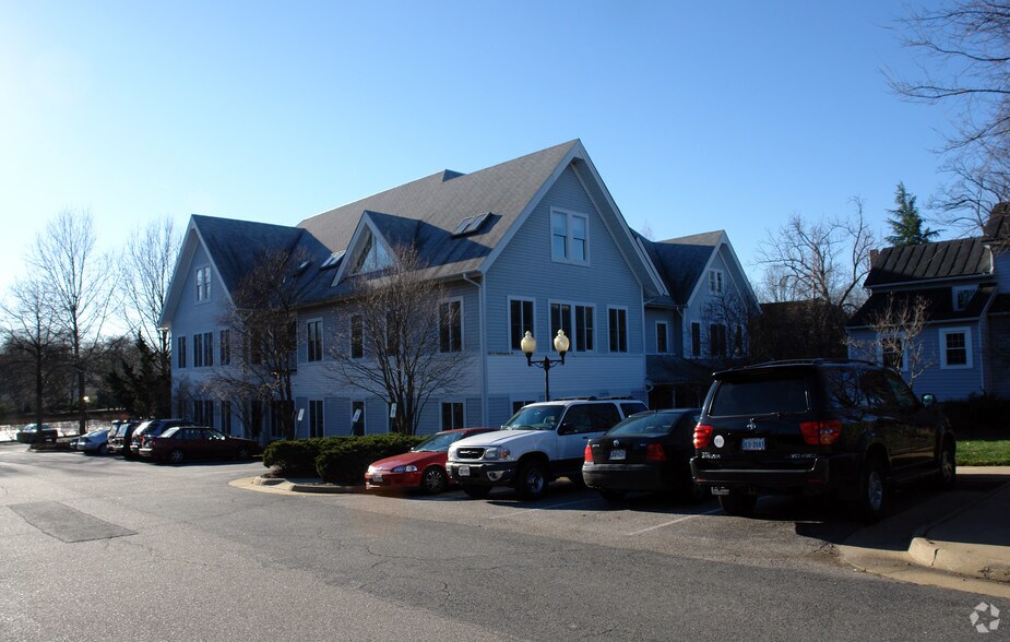 More Photos Of 300 N Washington St, Falls Church Office For Lease