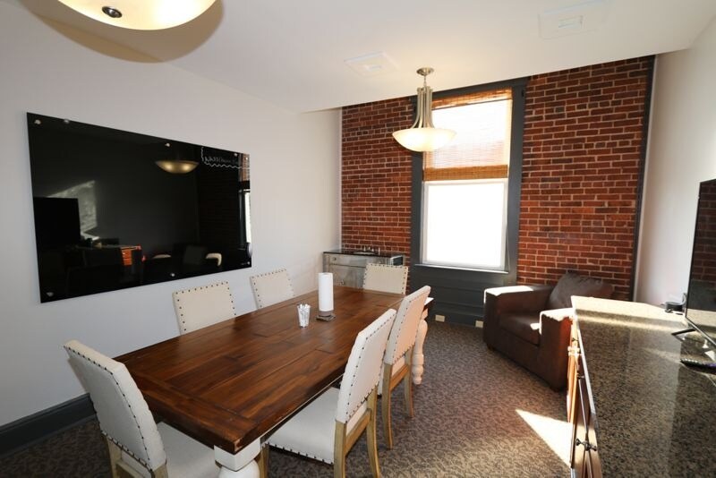 More Photos Of 118 Victoria St, Greer Storefront For Sale