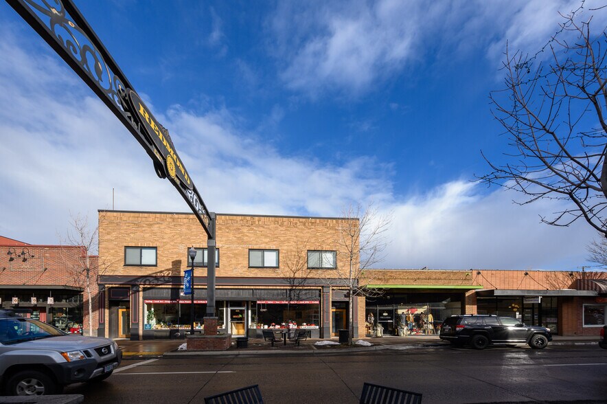 More Photos Of 436 SW 6th St, Redmond Storefront Retail Office For Lease