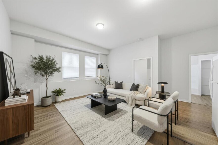 More Photos Of 1636 Summit Rd, Cincinnati Apartments For Sale