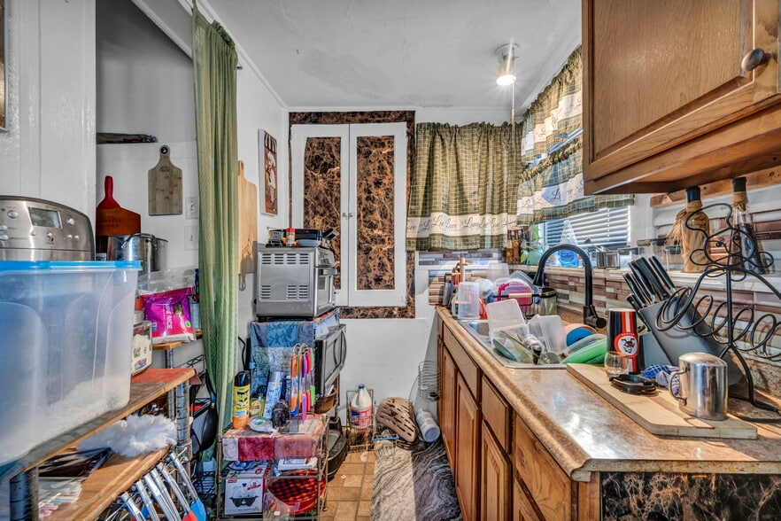 More Photos Of 2127 W 100th St, Cleveland Multifamily For Sale