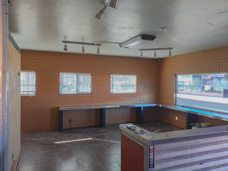More Photos Of 620 Ryland St, Reno Storefront Retail Residential For Lease