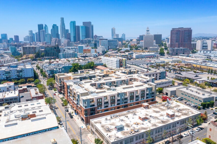 More Photos Of 905 E 2nd St, Los Angeles Apartments For Lease