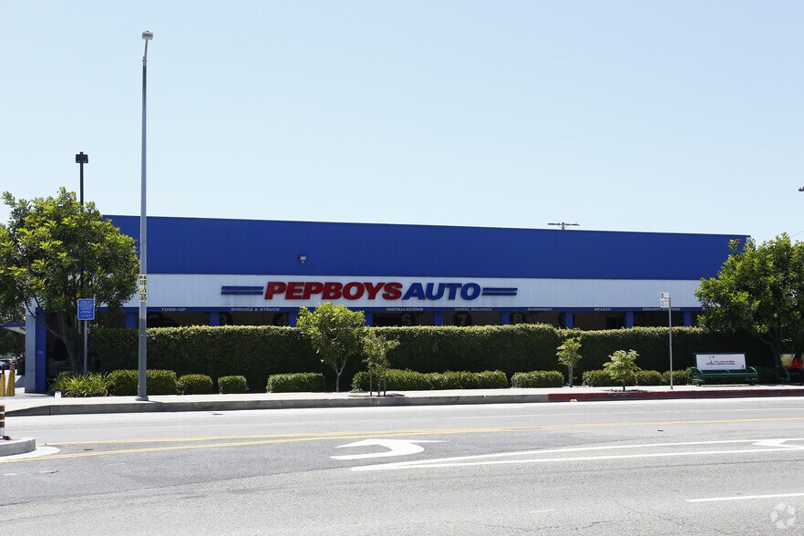 More Photos Of 6136 W Manchester Ave, Los Angeles General Retail For Sale