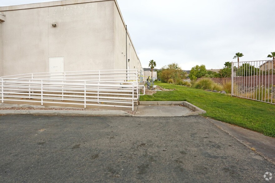 More Photos Of 35-75 S Gibson Rd, Henderson Unknown For Lease