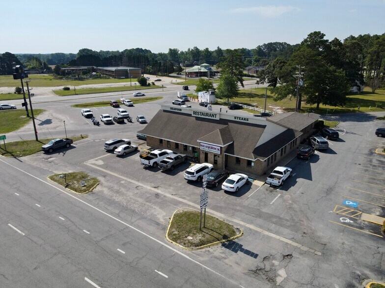 More Photos Of 101 W Boulevard, Williamston Restaurant For Sale