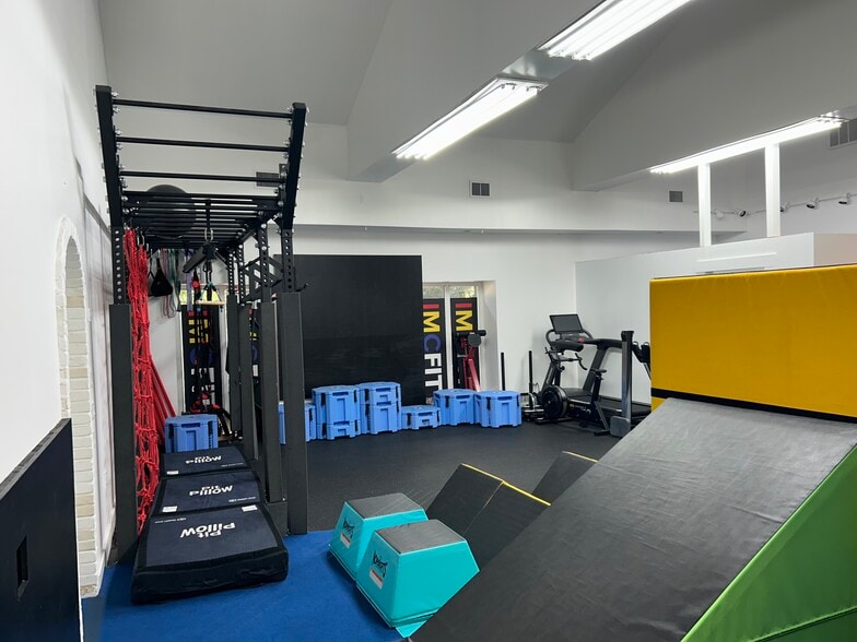 More Photos Of 35 Belden Pl, Montclair Loft Creative Space For Sale