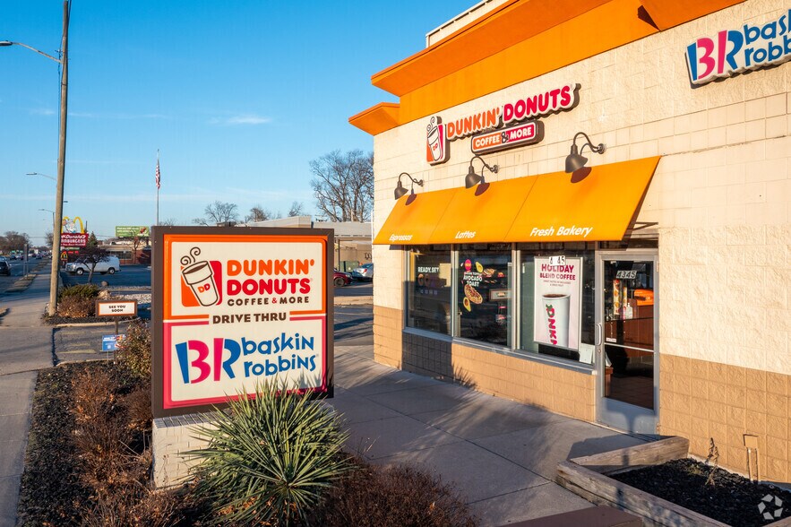 More Photos Of 4345 S Telegraph Rd, Dearborn Heights Fast Food For Lease