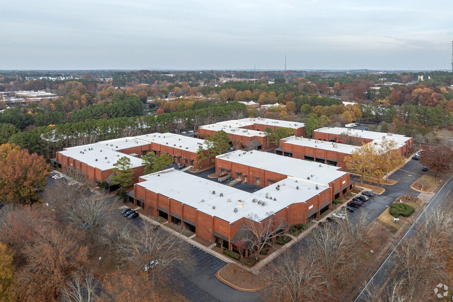 More Photos Of 150 Hembree Park Dr, Roswell Unknown For Lease