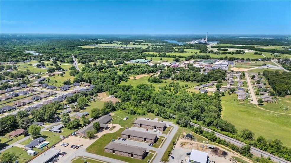 More Photos Of 185 Rebecca St, Gentry Office For Sale