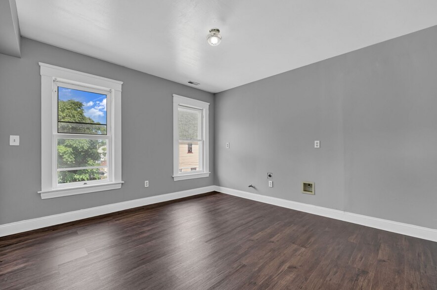 More Photos Of 4438 Pearl Rd, Cleveland Apartments For Sale
