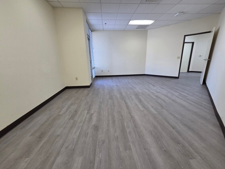 More Photos Of 5301 Truxtun Ave, Bakersfield Medical For Lease