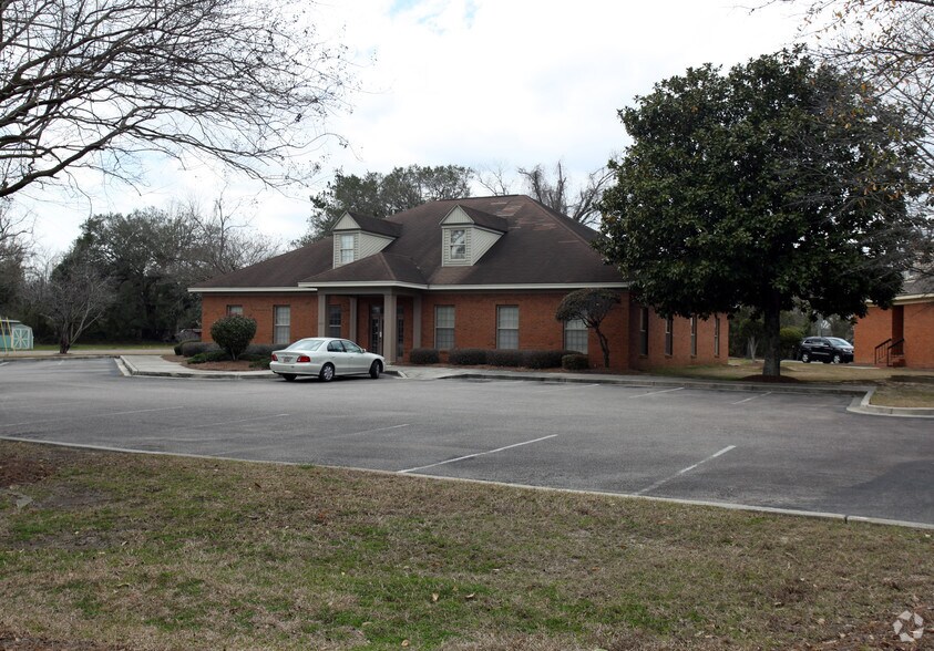 More Photos Of 1001 N Fraser St, Georgetown Medical For Lease
