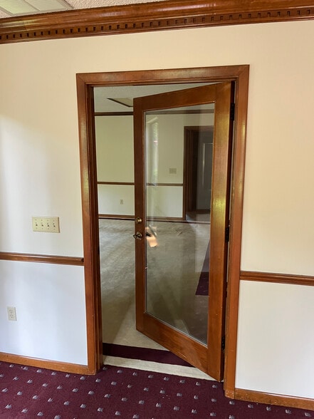 More Photos Of 2809 Blanding Blvd, Middleburg Office For Sale