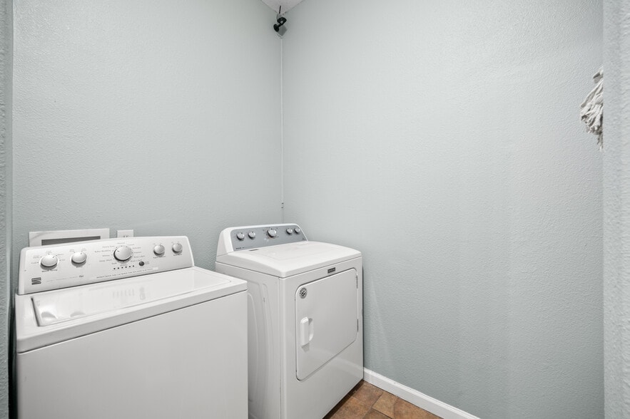 More Photos Of 9473 Heathman Way, Elk Grove Assisted Living For Sale