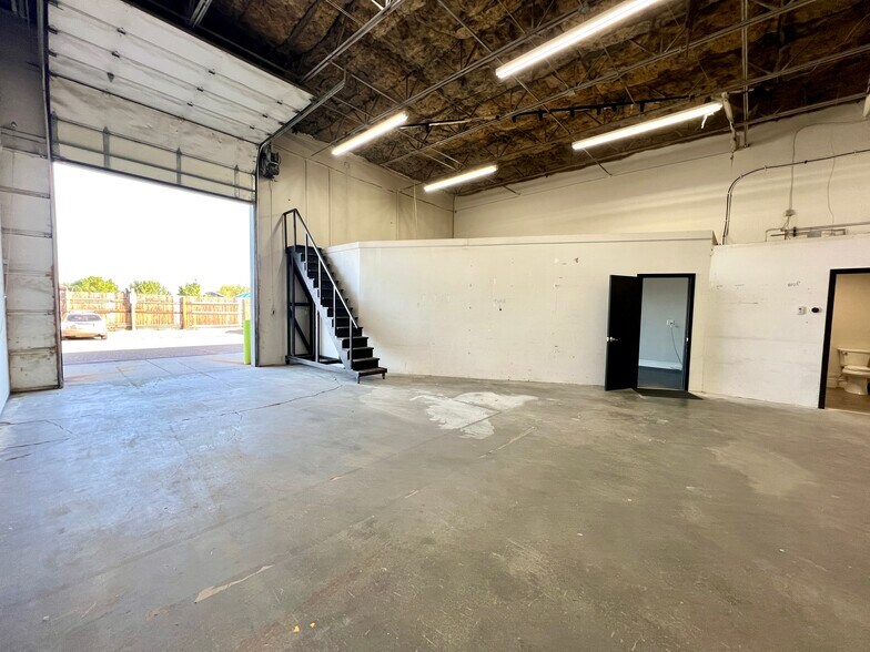 More Photos Of 6340 W 56th Ave, Arvada Warehouse For Lease