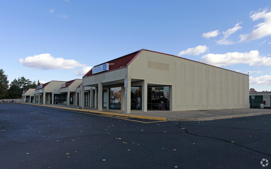 Primary Photo Of 10 Leeland Rd, Fredericksburg Unknown For Lease