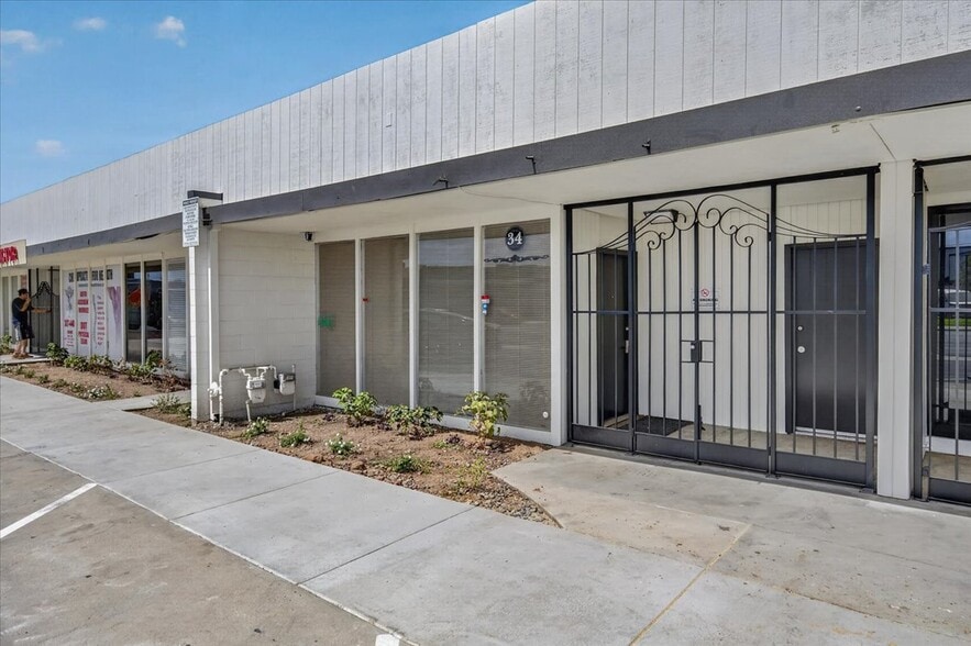 More Photos Of 28-40 E Minarets Ave, Pinedale Medical For Lease