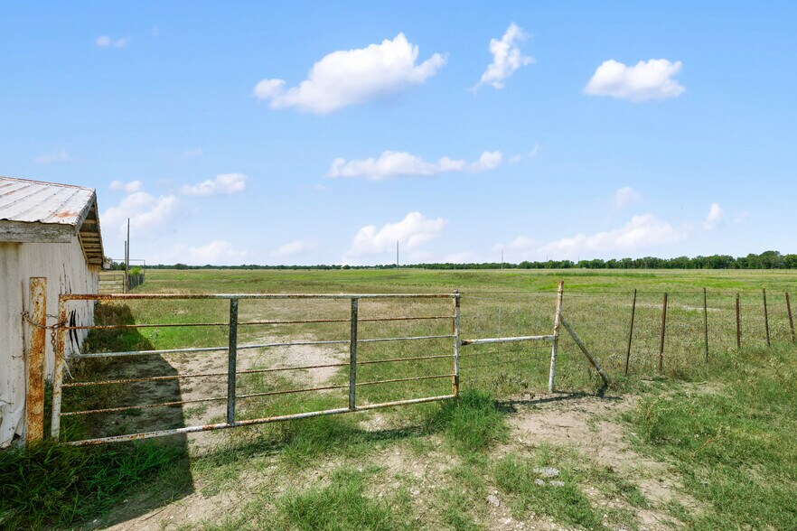 More Photos Of Littig Rd, Elgin Land For Sale